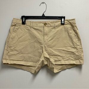 Old Navy Classic Khaki shorts size 12